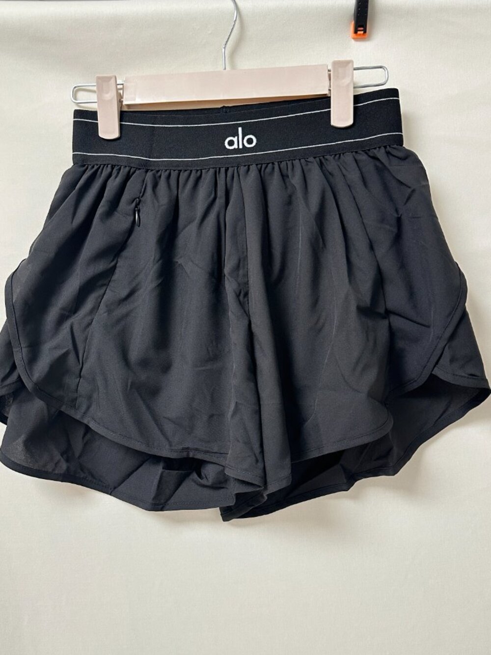 ALO Black Athletic Shorts / Yoga Shorts — Size M - Picture 1 of 2